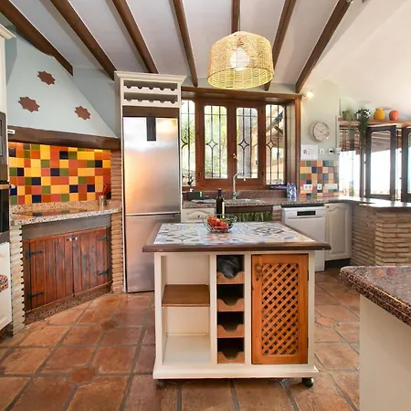 Comendador By Interhome Tatil Evi *